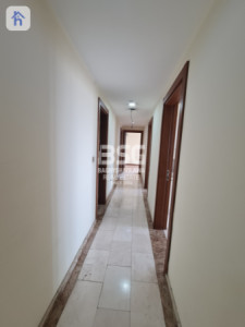 3 Bedroom Apartment Image 3