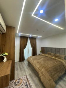 Modern Apartment with 4 Bedrooms Image 4