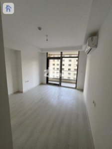 Spacious Apartment with 2 Bedrooms Image 9