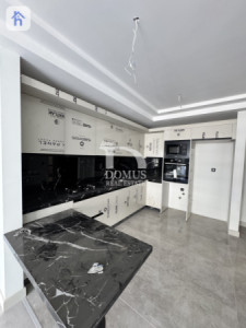 Modern Apartment with Spacious Layout Resim 4