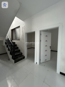 Spacious Family Home in Hawlery Nwe Image 5