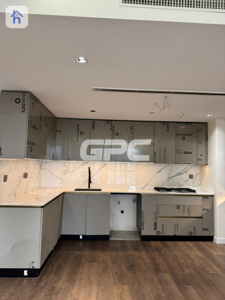 Spacious 3 Bedroom Apartment