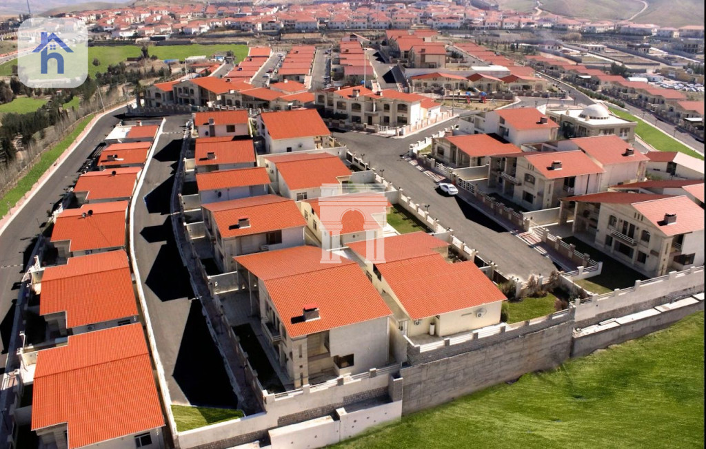 Elegant Home with Spacious Rooms Resim 2