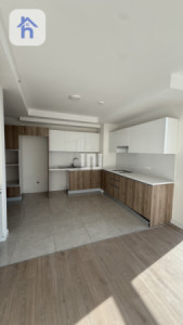 Modern One-Bedroom Apartment in Empire Wings — 1