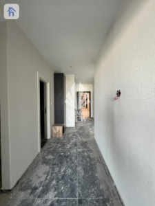 شقة واسعة بتصميم عصري صورة 7