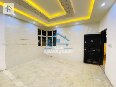 منزل مقابل الحديقة صورة 4