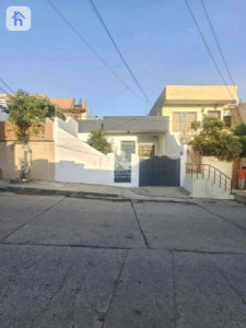 One Floor House image 1