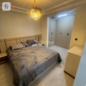 Elegant 1-Bedroom Apartment image 4