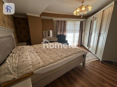 Spacious Apartment in Roya Tower image 2