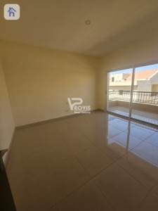 Luxury House image 7