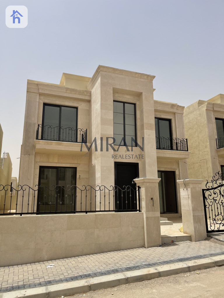 Modern 4 Bedroom House