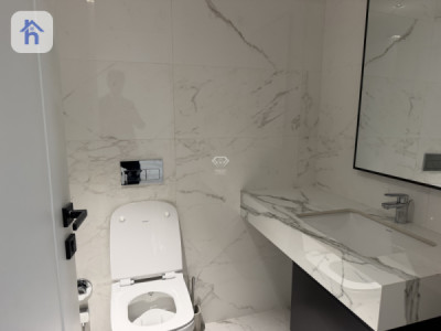 VIP Apartment image 8