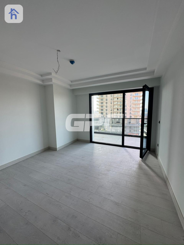 شوقەیەکی ئارام لە تاوەری ڕامی