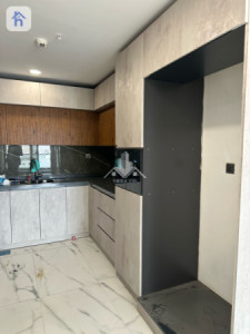 Luxurious Apartment in Prime Location Image 5