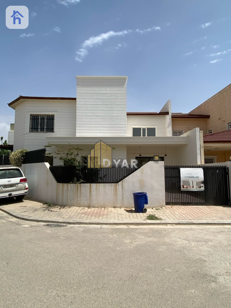 Spacious house for rent in Italian Village