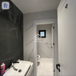 VIP House Image 16
