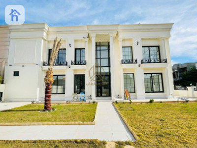 Corner House Image 3