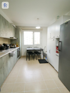 3-Bedroom Apartment in Empire Royal Image 3