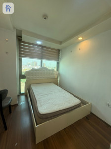 Modern Apartment Image 3