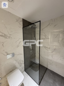 شقة بثلاث غرف نوم صورة 12