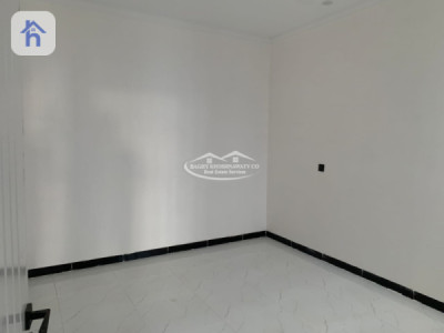 Family Home with 5 Bedrooms Resim 4