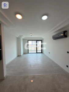 Compact apartment in Rami Towers image 3