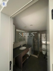 شقة واسعة بغرفتي نوم للبيع صورة 6