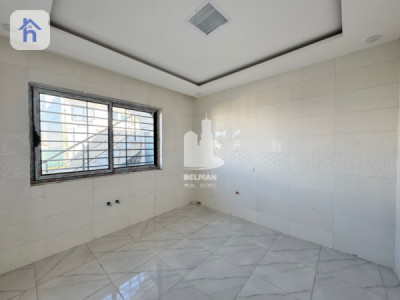 Square House Resim 4