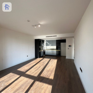 Charming 1BR Apartment with Great Views image 2