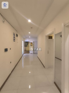 Contemporary High-rise with Three Bedrooms Image 3