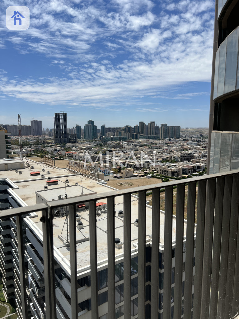 Modern Studio Apartment in Cavalli Tower Image 7