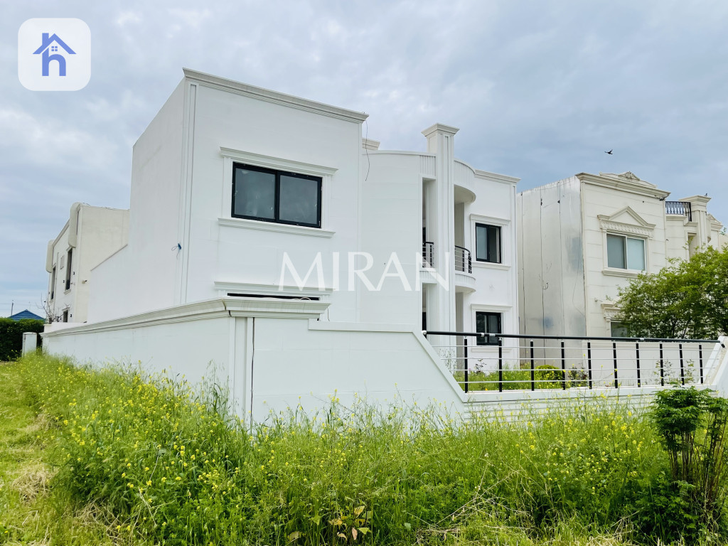 Spacious Family Home in Ganjan City Resim 2