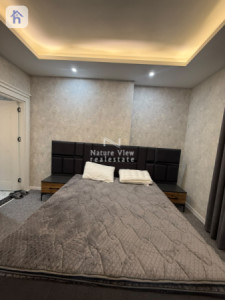 Modern Apartment image 5