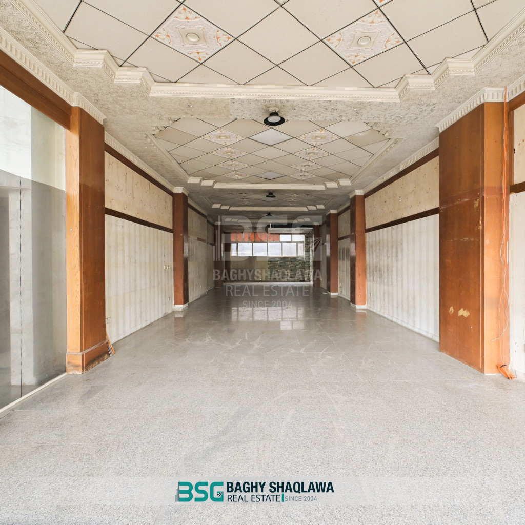 Building for sale on a main 60-meter street opposite the Yellow Hall Resim 8