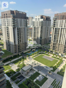 Modern Apartment image 23