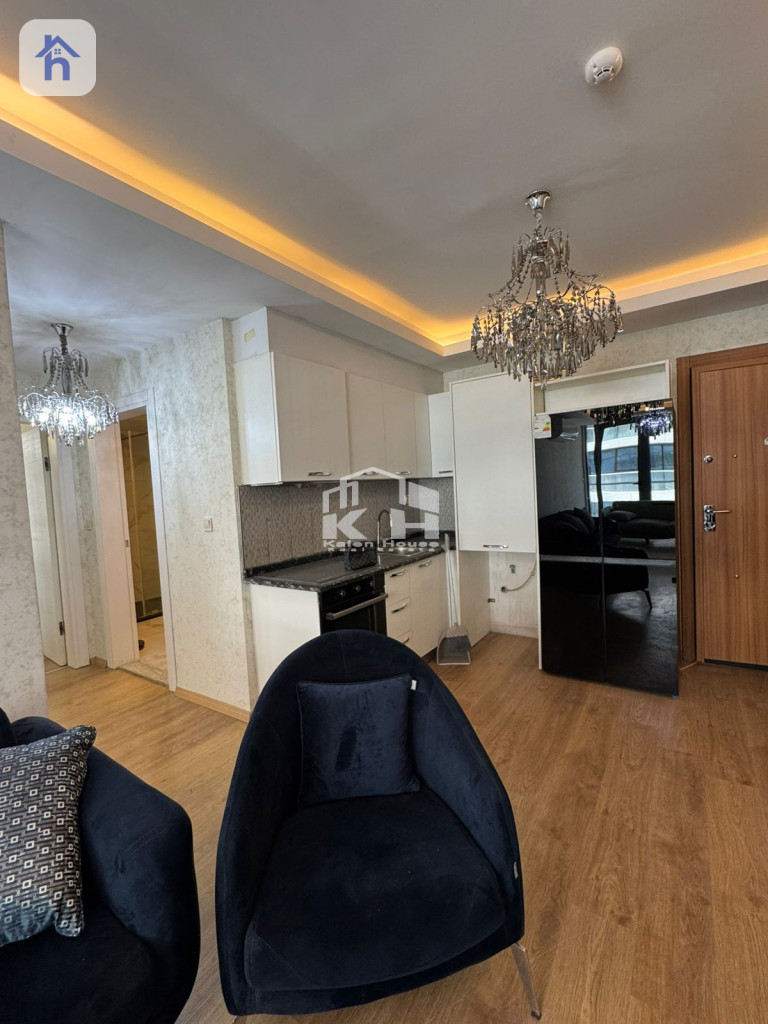 Cosy Residence with High Floor Image 2