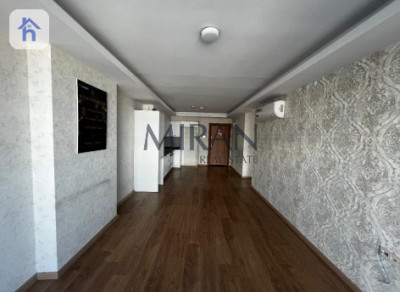 Spacious Apartment with 3 Bedrooms Image 3