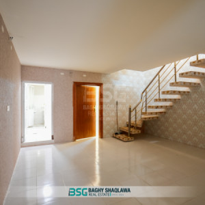 House for rent in Bakhtiari Image 4