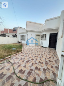 One Floor House image 2