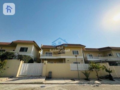 Luxury House image 1