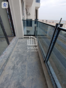 Charming Apartment with Balcony Image 4