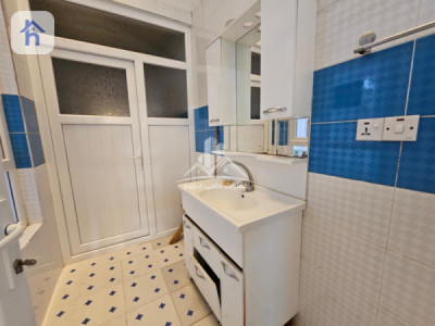 House Opposite Garden Image 9