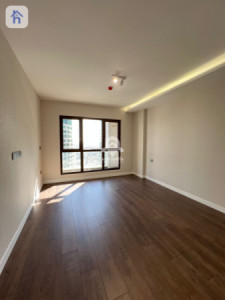 Modern 1-Bedroom Apartment Resim 3