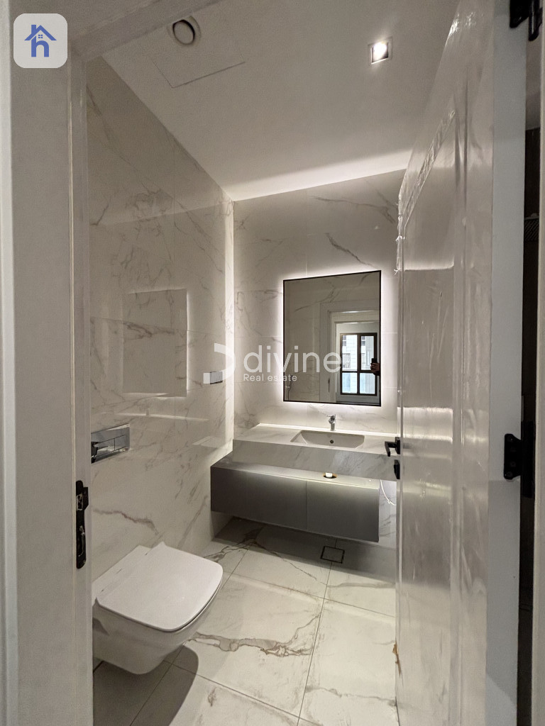 Internal View Apartment Image 7