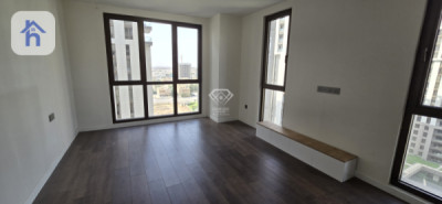 Modern 3BR apartment in prime location Image 7
