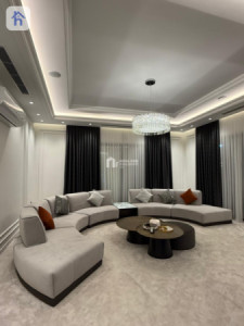 Luxury House image 12