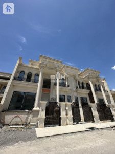 Elegant Residence in Dream City image 1