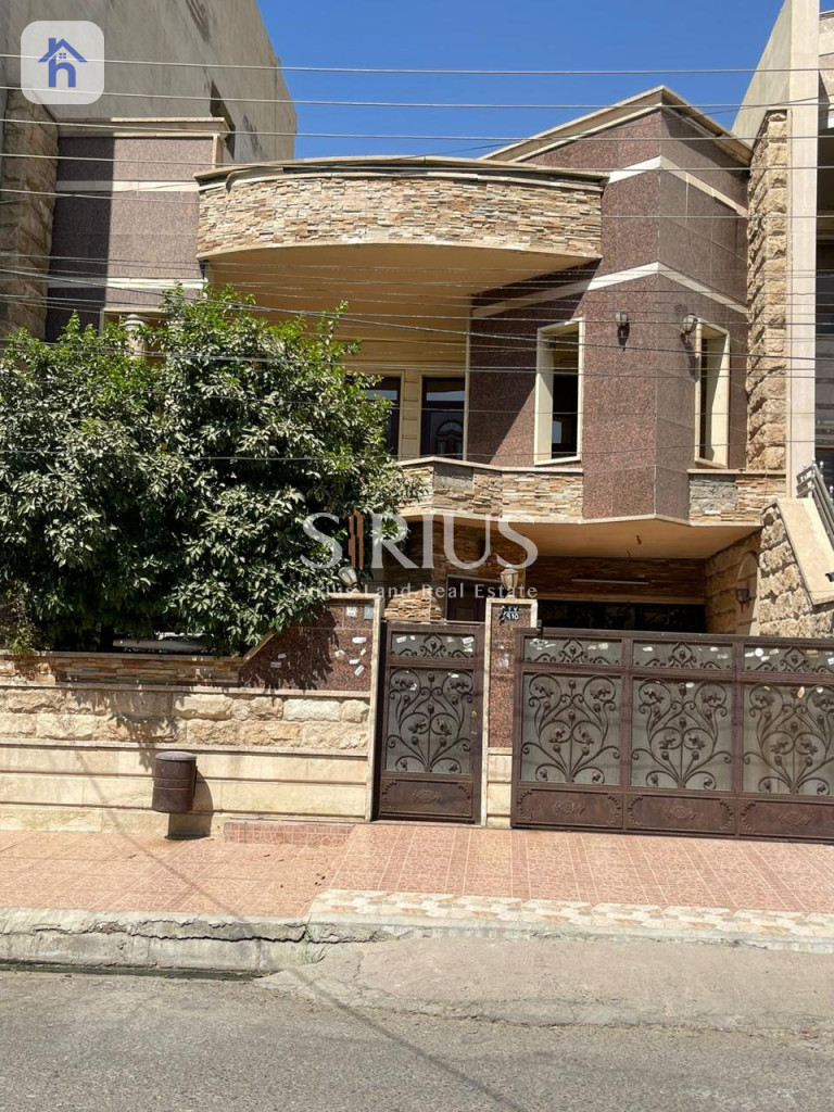 Family Home with 5 Bedrooms in Erbil