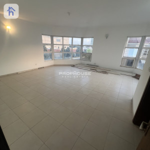 Spacious Villa in Empire Royal with 5 Bedrooms image 17