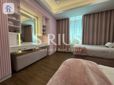 Luxurious Town House with Modern Amenities Image 15